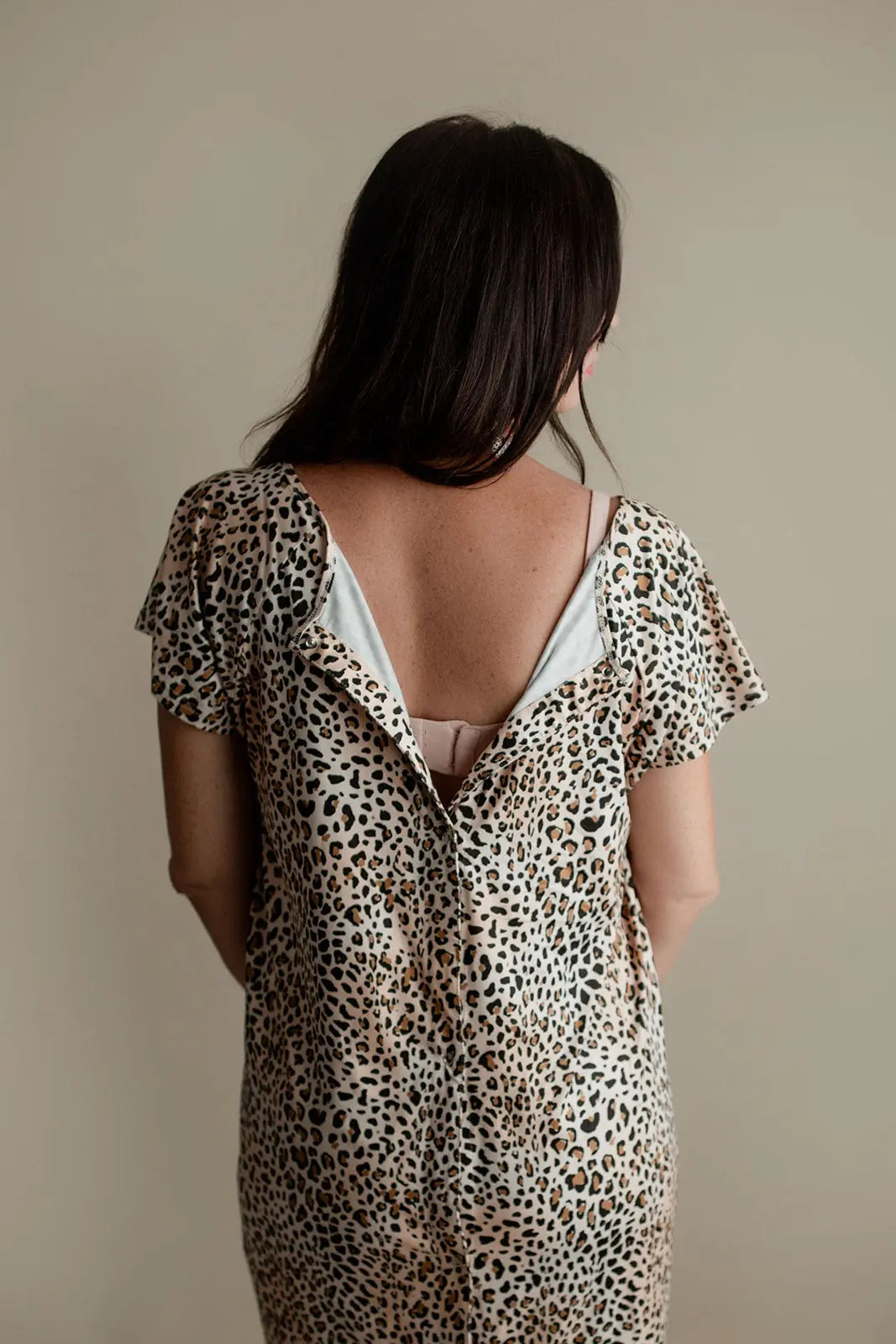 Mommy Labor and Delivery Nursing Hospital Gown - Comfortable Maternity & Postpartum Wear Three Little Tots