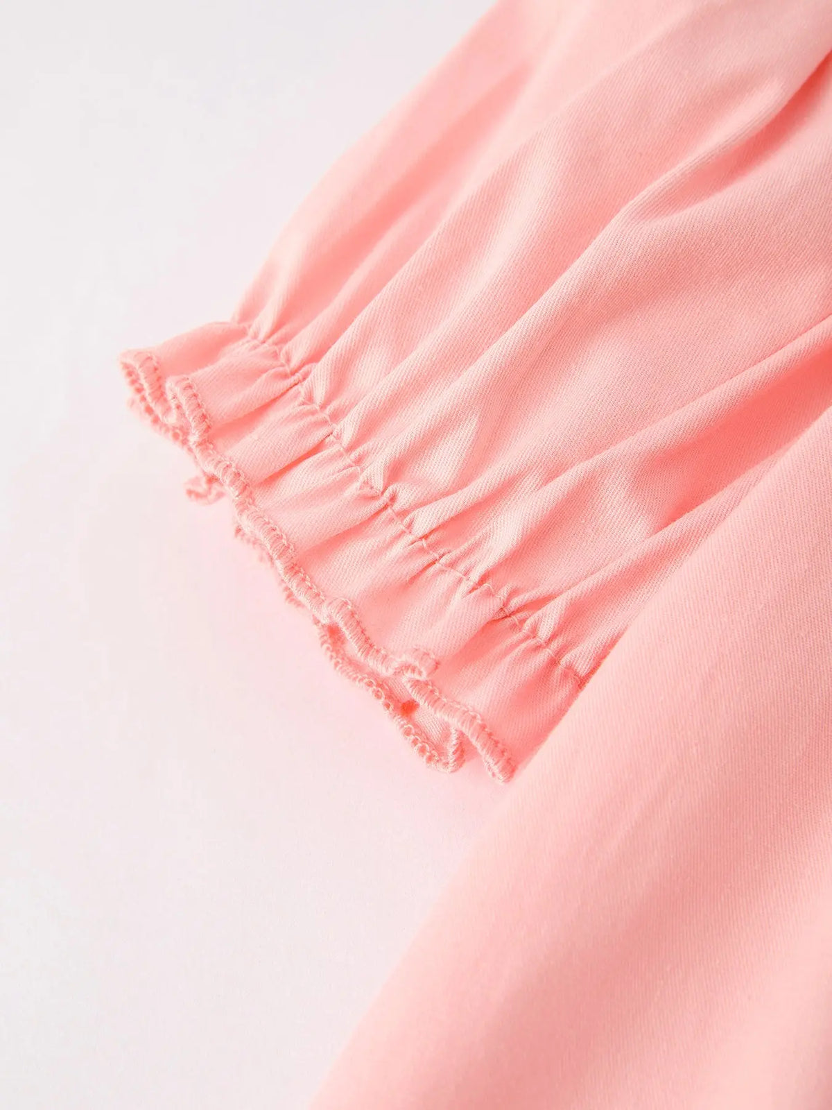 Vestido Coral Bordado para Niñas con Caballos