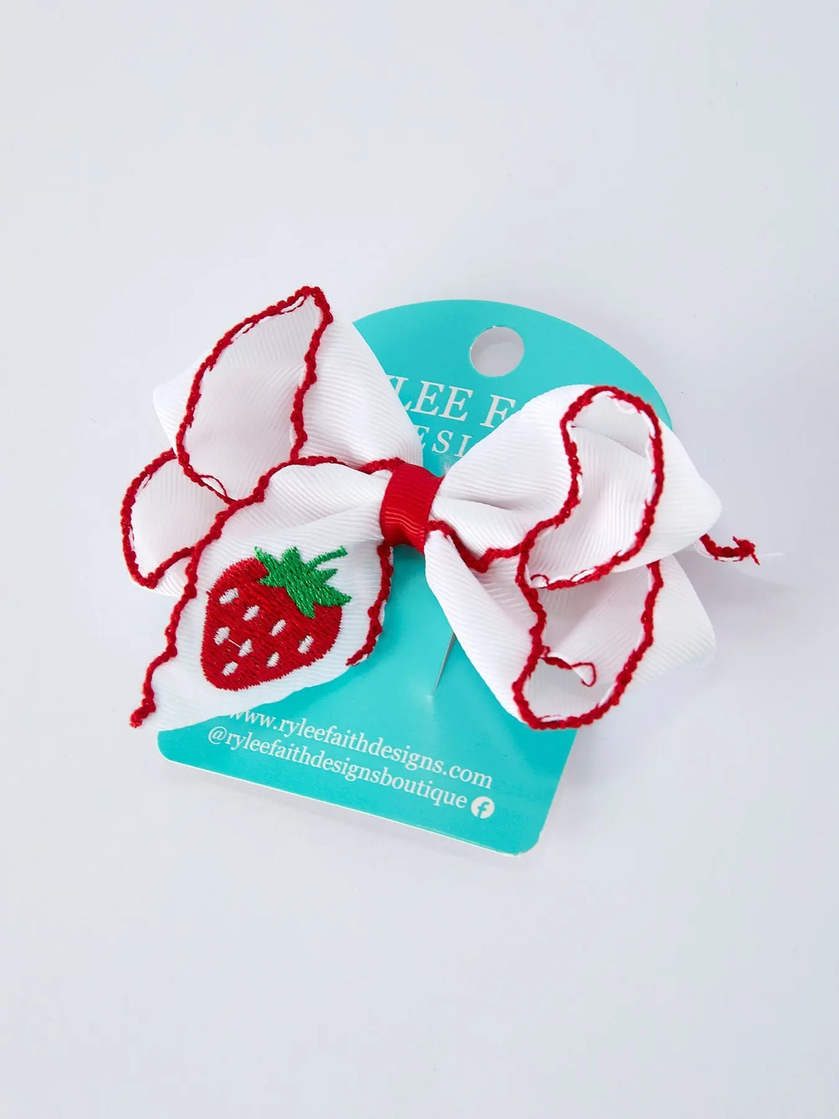 Horquilla para niña bordada con fresa de 10 cm