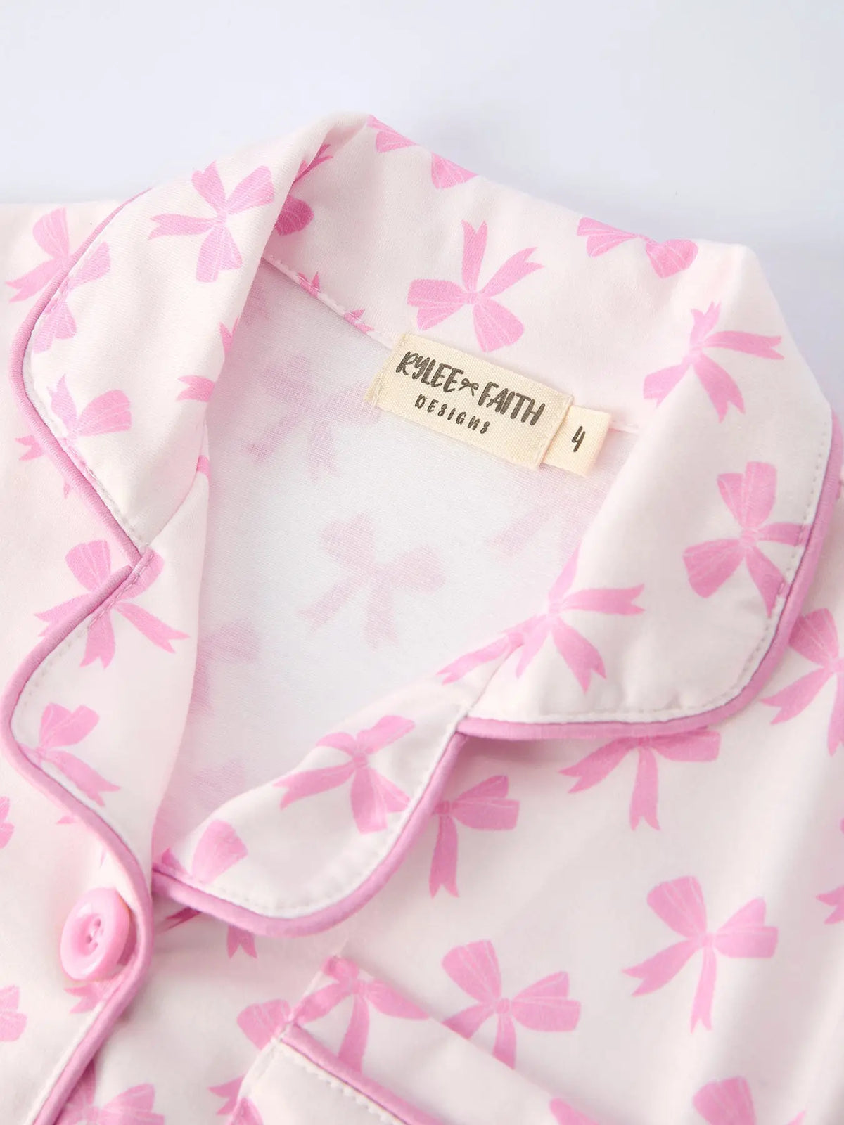Conjunto de pijama con lazo rosa y volantes "Mommy & Me"