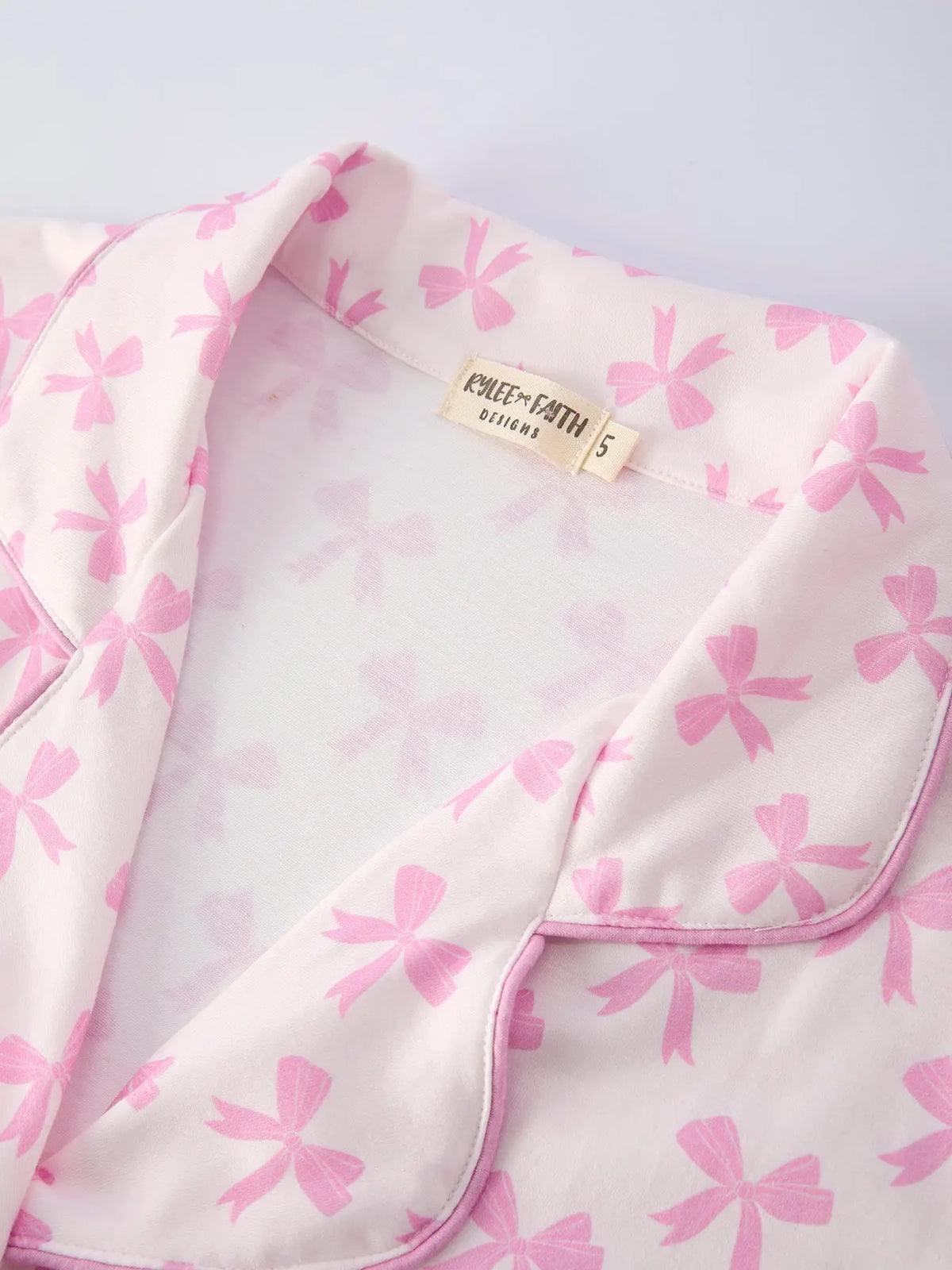 Conjunto de pijama con lazo rosa y volantes "Mommy & Me"