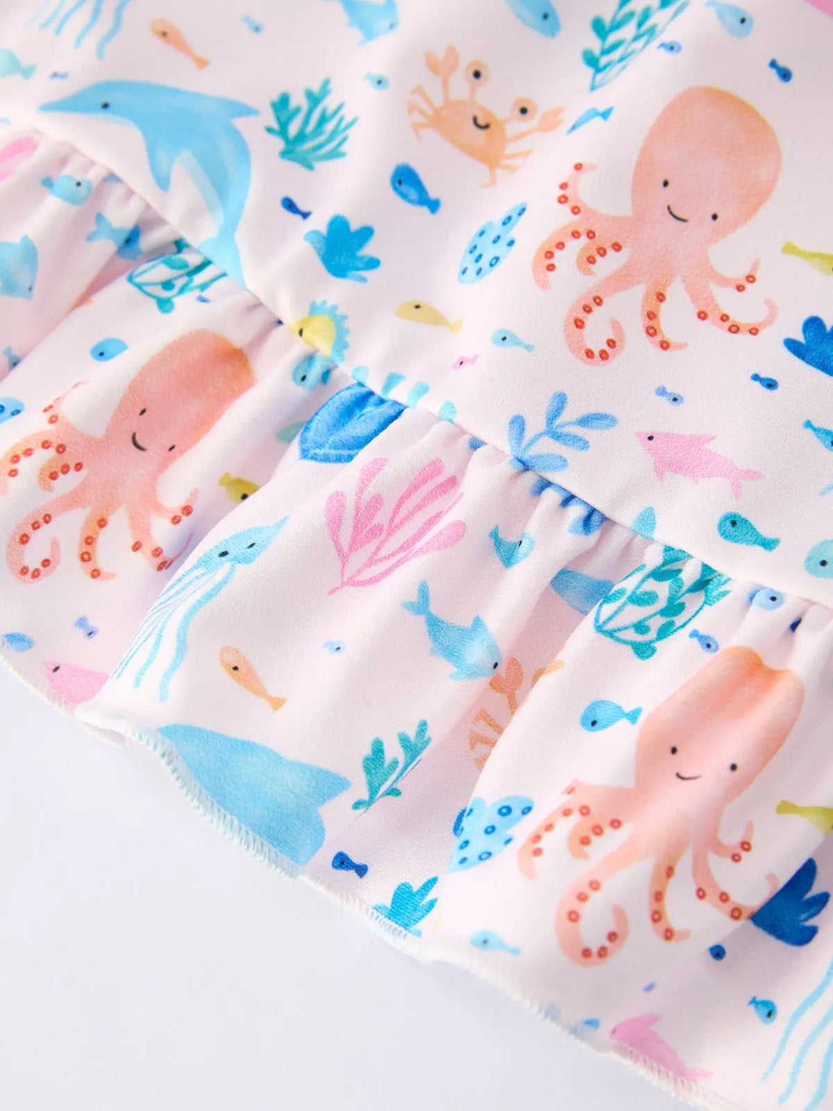Vestido de niña con volantes y estampado de animales marinos