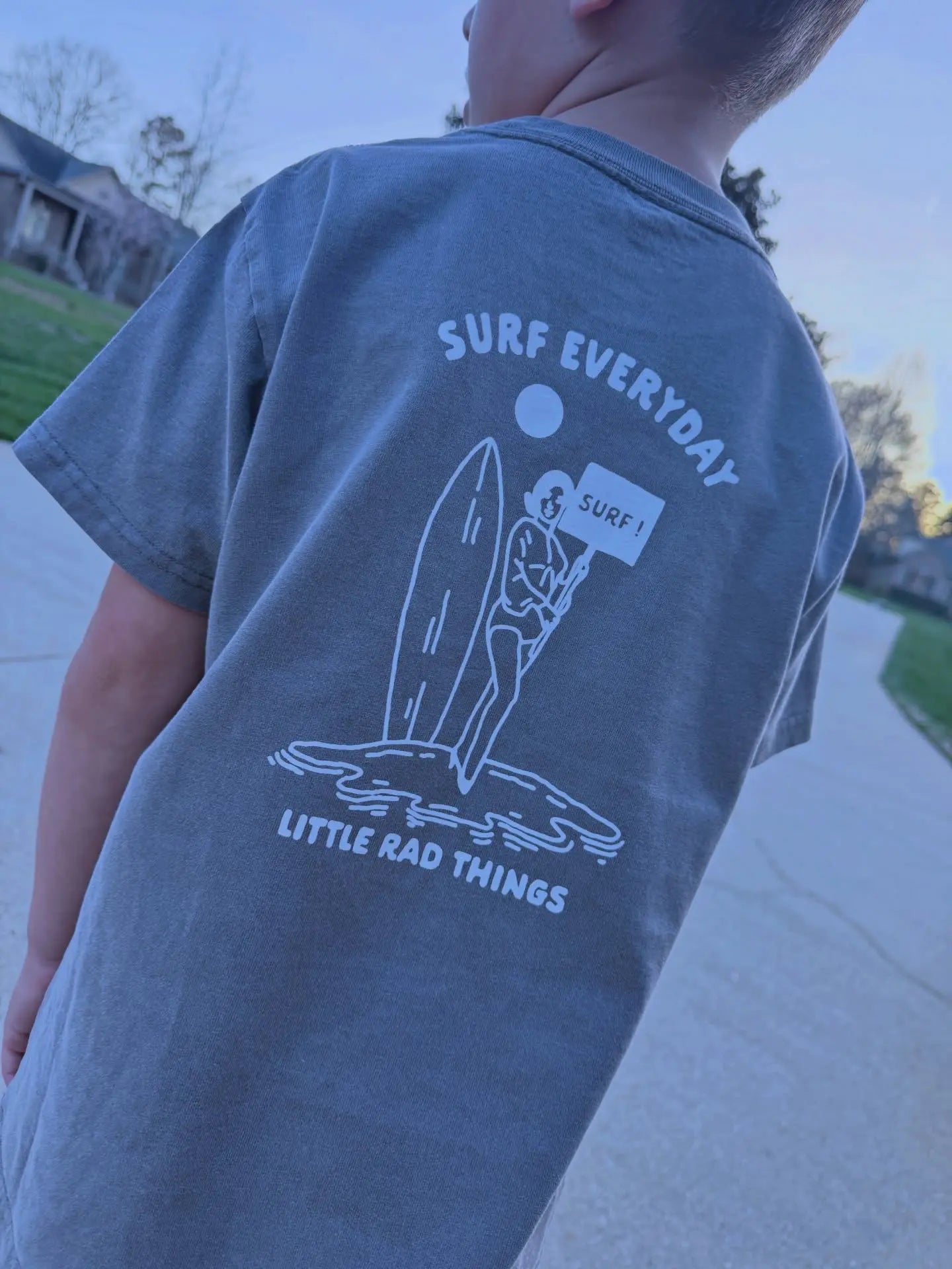 SURFS UP GIRL TEE