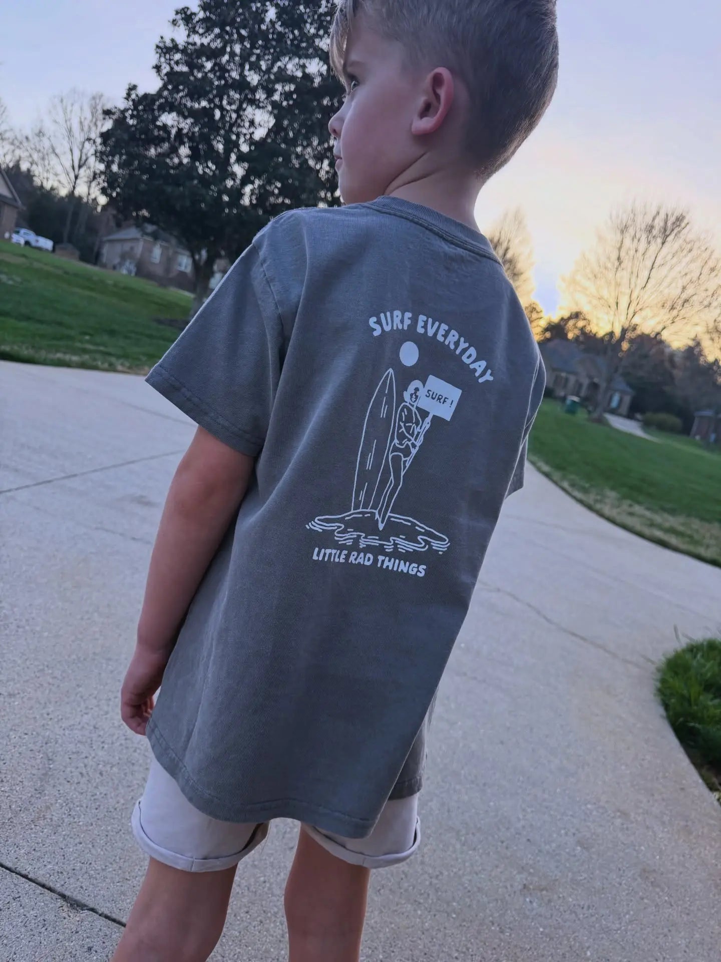 SURFS UP GIRL TEE