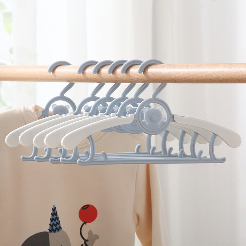 Children's newborn telescopic hanger