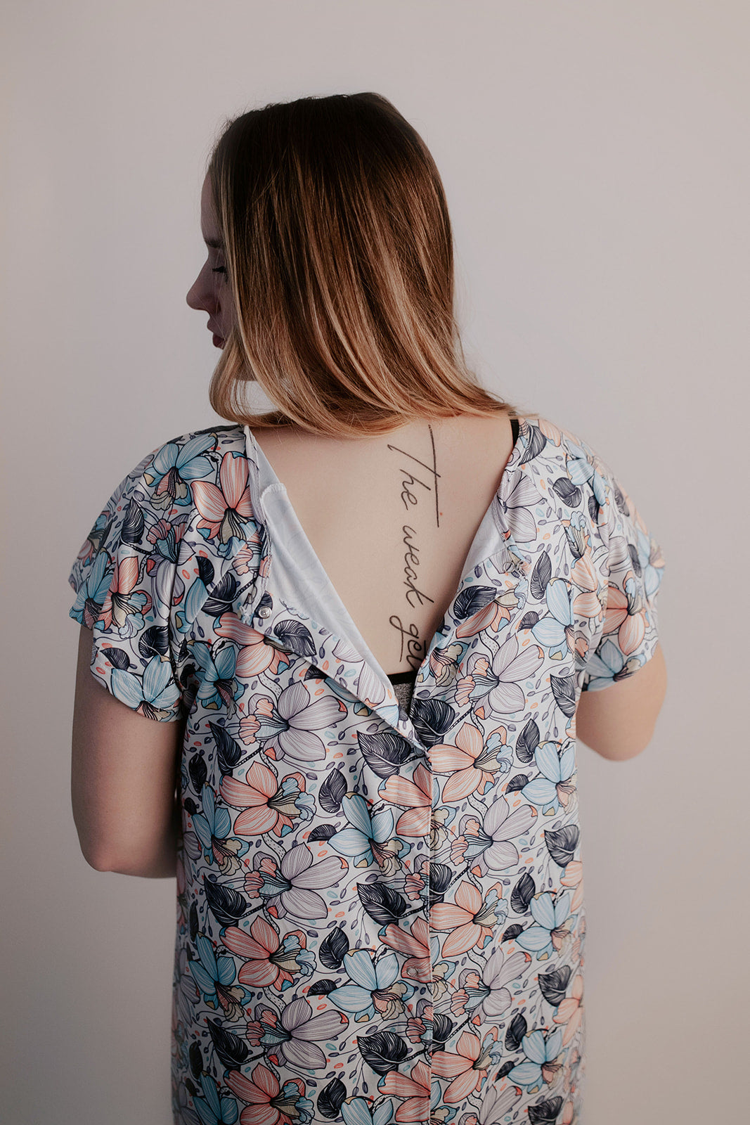 Mommy Labor and Delivery Nursing Hospital Gown - Comfortable Maternity & Postpartum Wear Three Little Tots