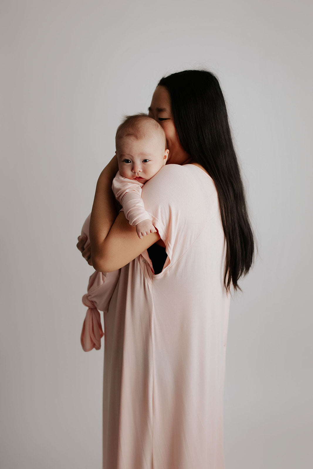 Mommy Labor and Delivery Nursing Hospital Gown - Comfortable Maternity & Postpartum Wear Three Little Tots