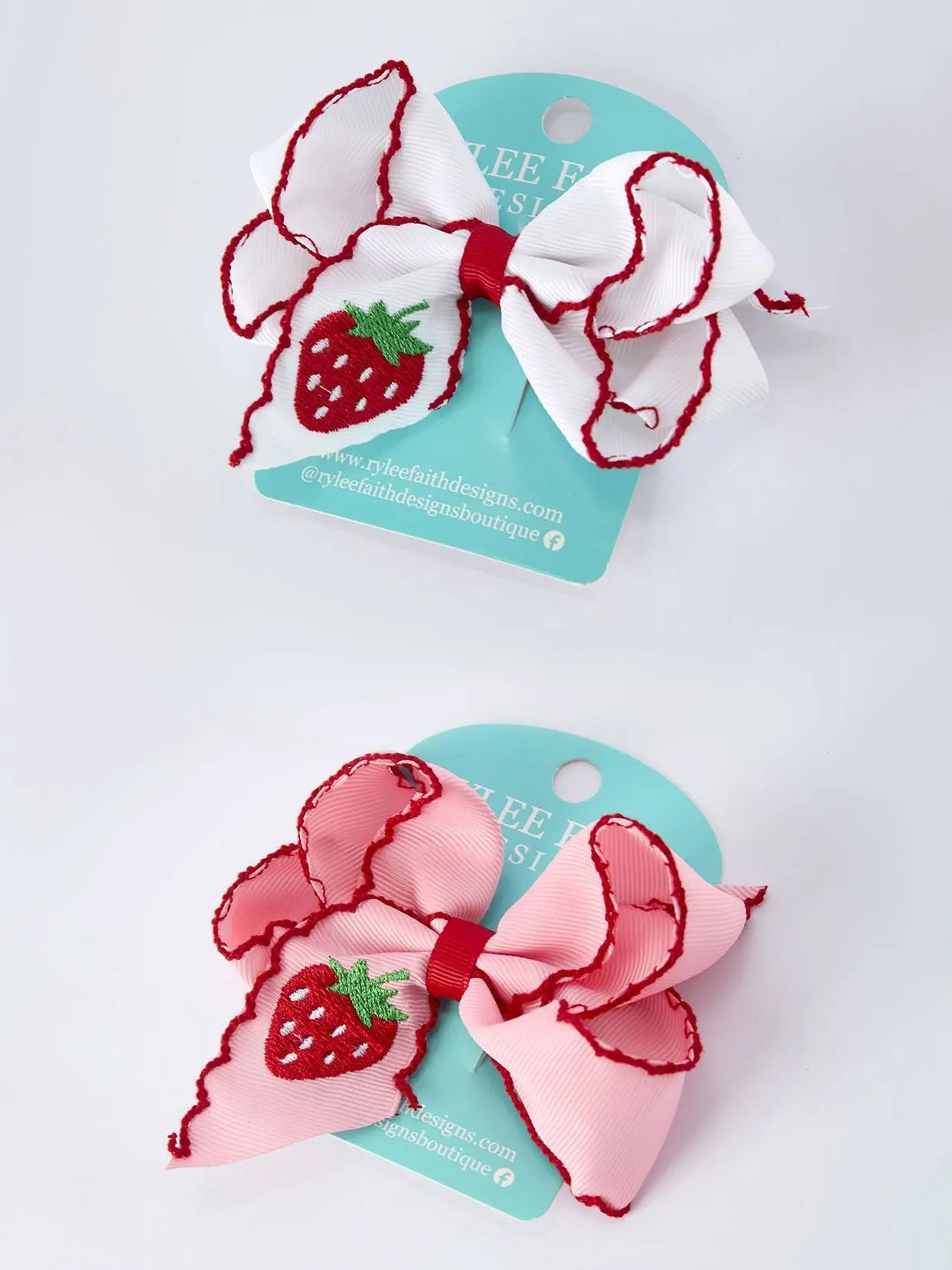 Horquilla para niña bordada con fresa de 10 cm