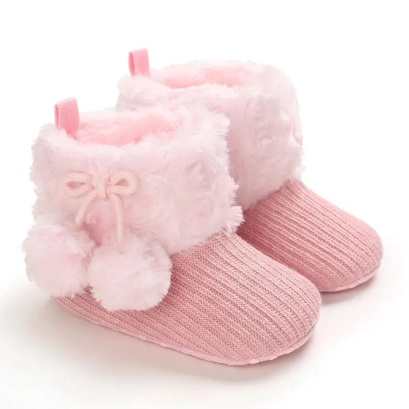 Shoes for 0-1 year old babies, comfortable and soft shoes for female babies, warm baby boots for winter