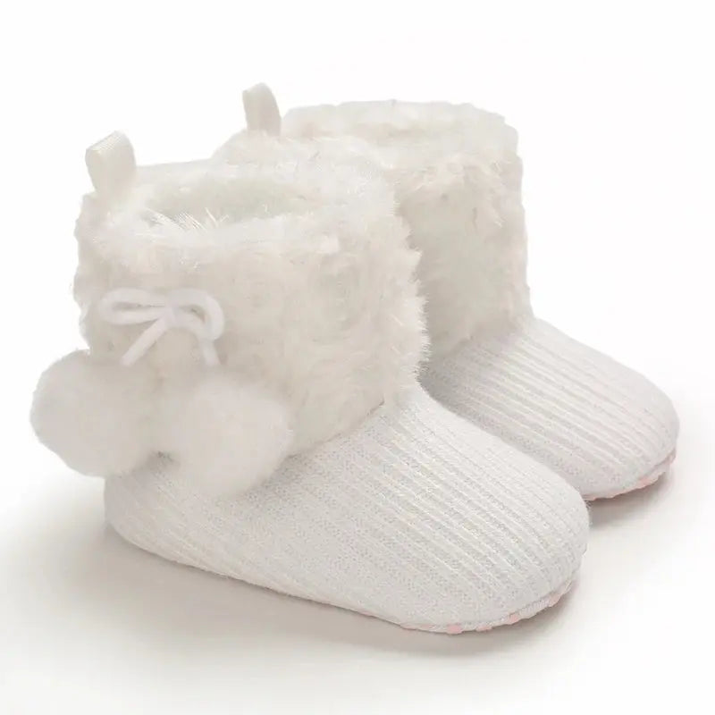 Shoes for 0-1 year old babies, comfortable and soft shoes for female babies, warm baby boots for winter