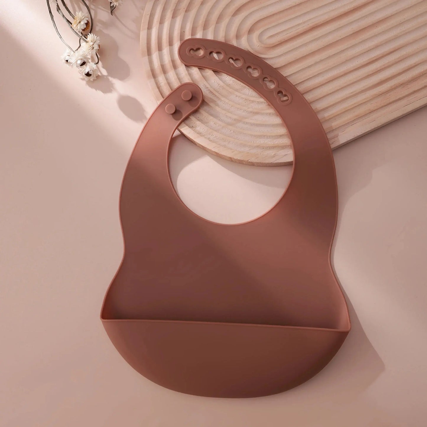 Color Kids 1PCS Silicone Baby Bib Adjustable Waterproof Feeding Bib BPA Free Soft Drool Bib Newborn Essentials Saliva Towel