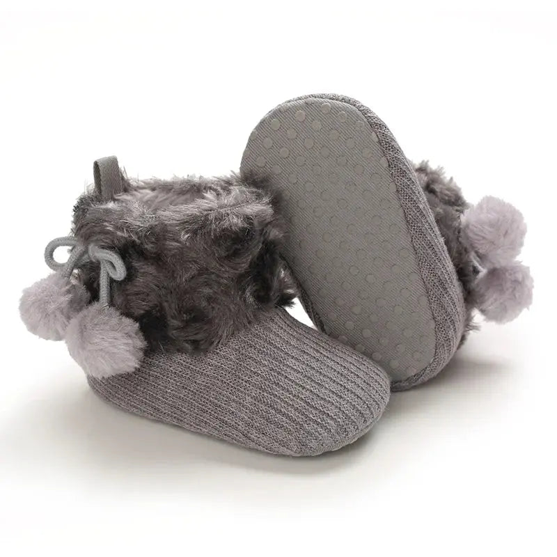 Shoes for 0-1 year old babies, comfortable and soft shoes for female babies, warm baby boots for winter
